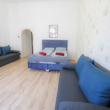 Ss Family 3 Bedroom Apartment In Praterstern Area Dw8 Вена Экстерьер фото